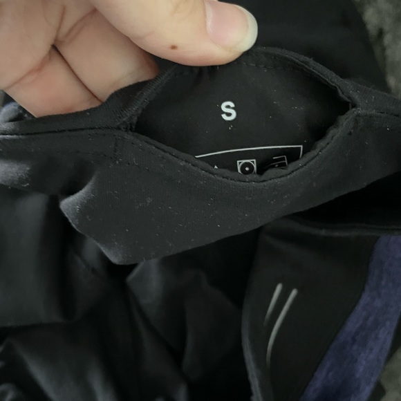 Small Capris Leggings - Black with purple stripe - Picture 2 of 4